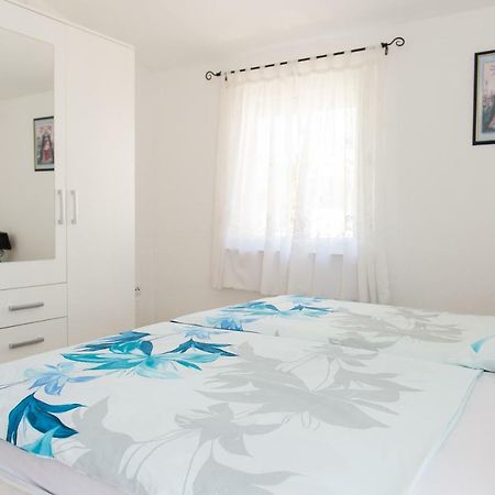 Apartment Ella Rogoznica  Eksteriør bilde