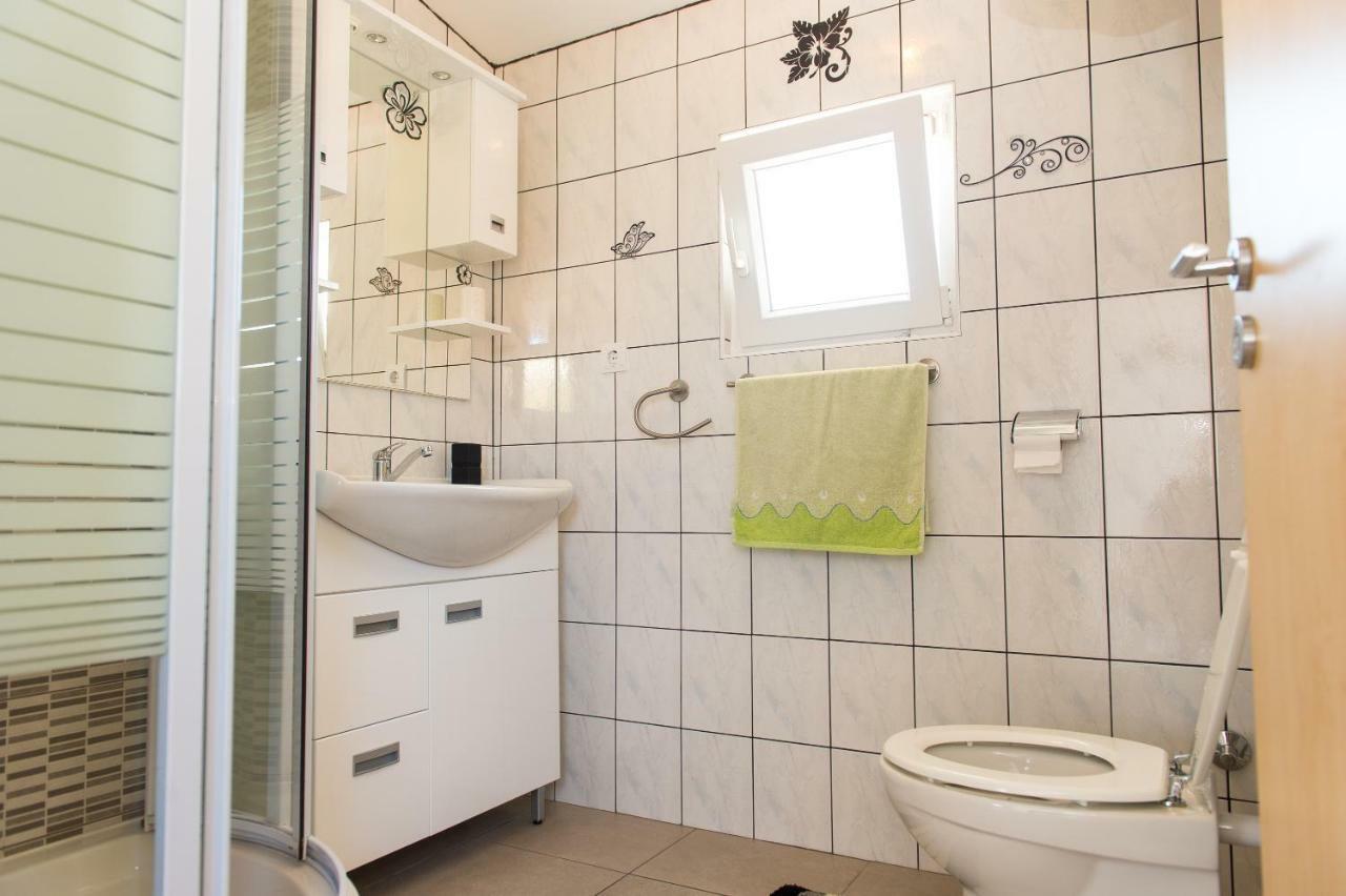 Apartment Ella Rogoznica  Eksteriør bilde