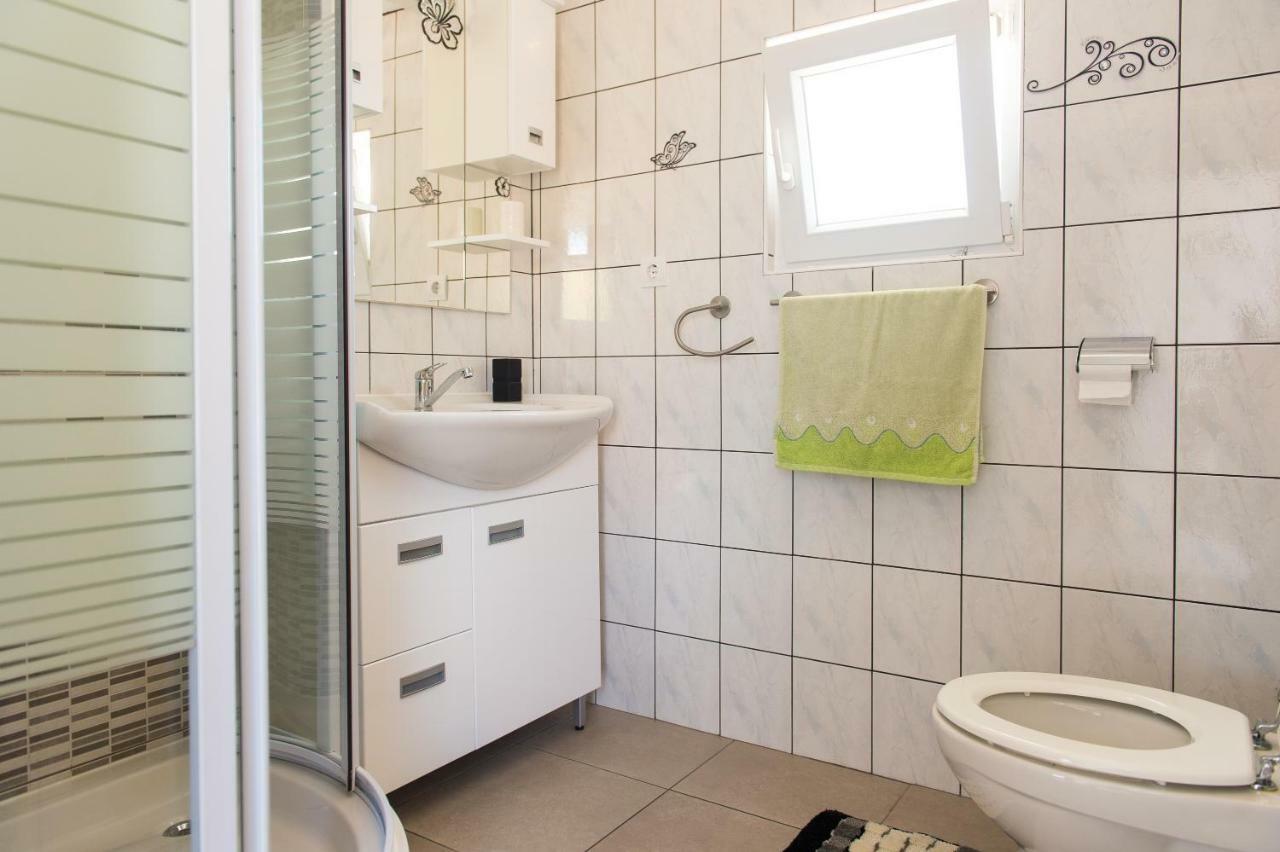 Apartment Ella Rogoznica  Eksteriør bilde